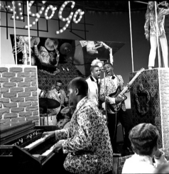 Jr. Walker 3/12/65 live on Hullaballo