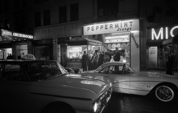 Name:  peppermint-lounge-1961.jpg
Views: 206
Size:  80.8 KB