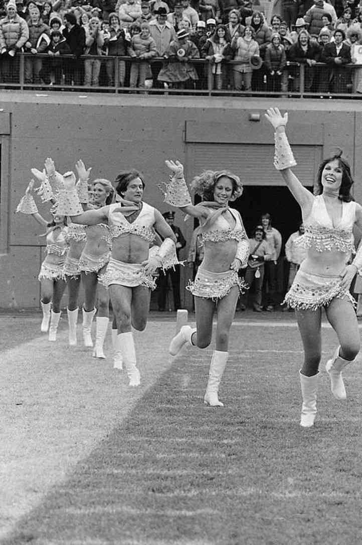 Name:  Robin Williams cheerleader.jpg
Views: 743
Size:  94.2 KB